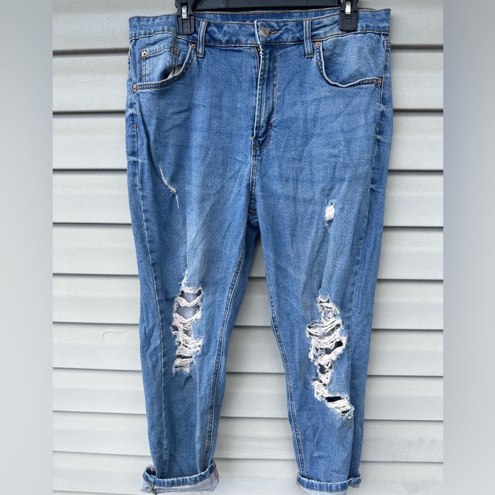 Wild Fable size 14 ripped Boyfriend Jeans
